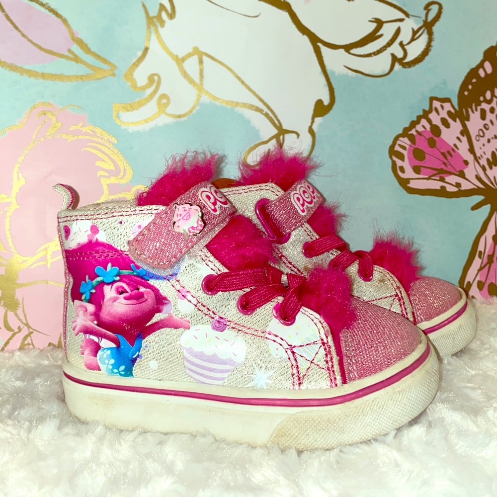 Size 9 Trolls shoes.